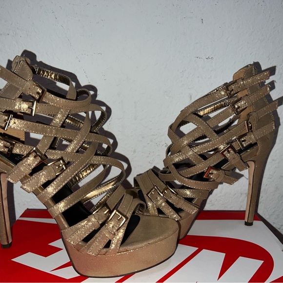 Scene - Picture 3 of 5